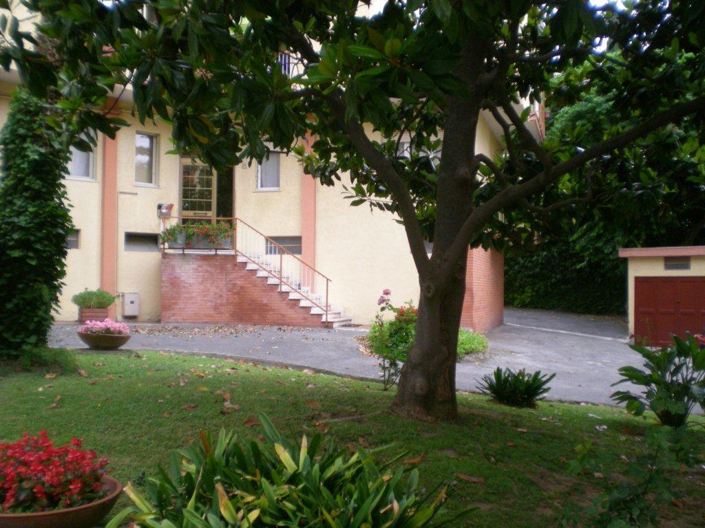 Casa Grandis Dimora Di Charme Nel Cuore Di Bordighera Apartment Exterior photo