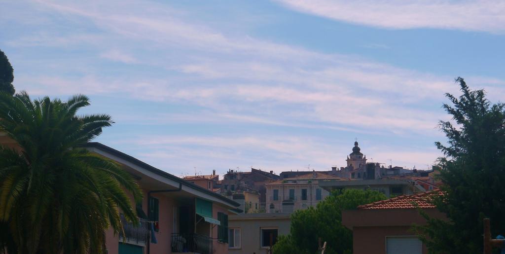 Casa Grandis Dimora Di Charme Nel Cuore Di Bordighera Apartment Room photo